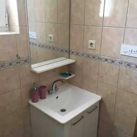 Coskovic * Podgora